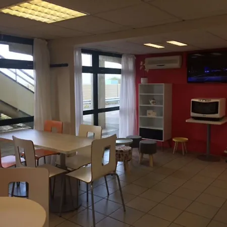 Otel Premiere Classe Boulogne - Martin Les Boulogne 2*